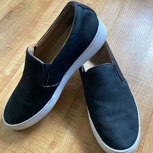 VIONIC women slip-on Size 7